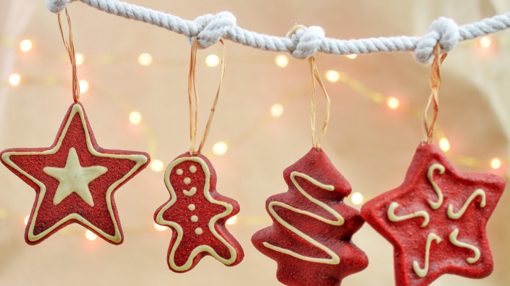 christmas decor ideas easy Simple Christmas Decorations 25 Easy DIY Christmas Decorations