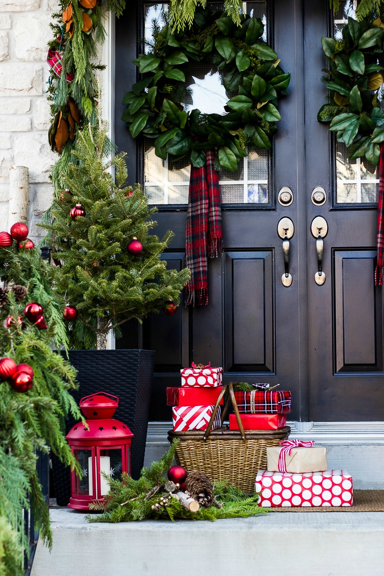 front porch decor ideas for christmas Christmas Front Porch Ideas To Decorate Yours In A Magnificent Way