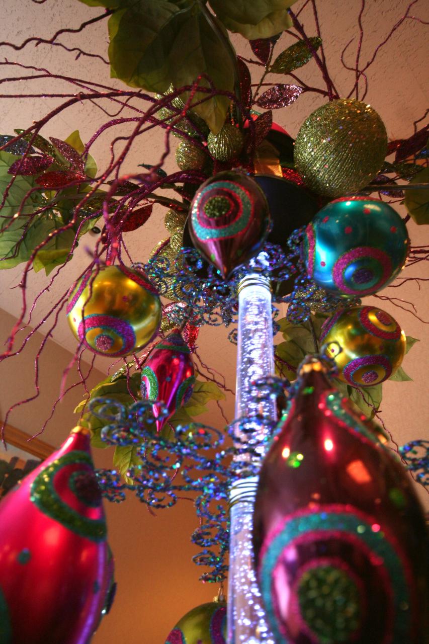 modern colorful christmas decor Glitz & Glam This Ain’t Your Momma’s Christmas Decor