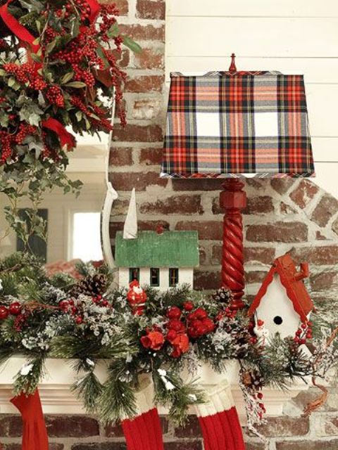 plaid christmas decor ideas 35 Cozy Plaid Décor Ideas For Christmas DigsDigs