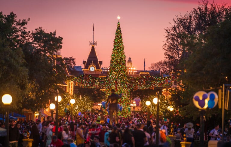 disneyland christmas decorations dates 2024 Disneyland Christmas 2024 Ultimate Guide Disney Tourist Blog