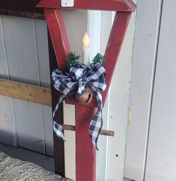 outdoor wooden christmas decor Pin by Mendy Hoffman Treadway on DIY Wooden christmas crafts