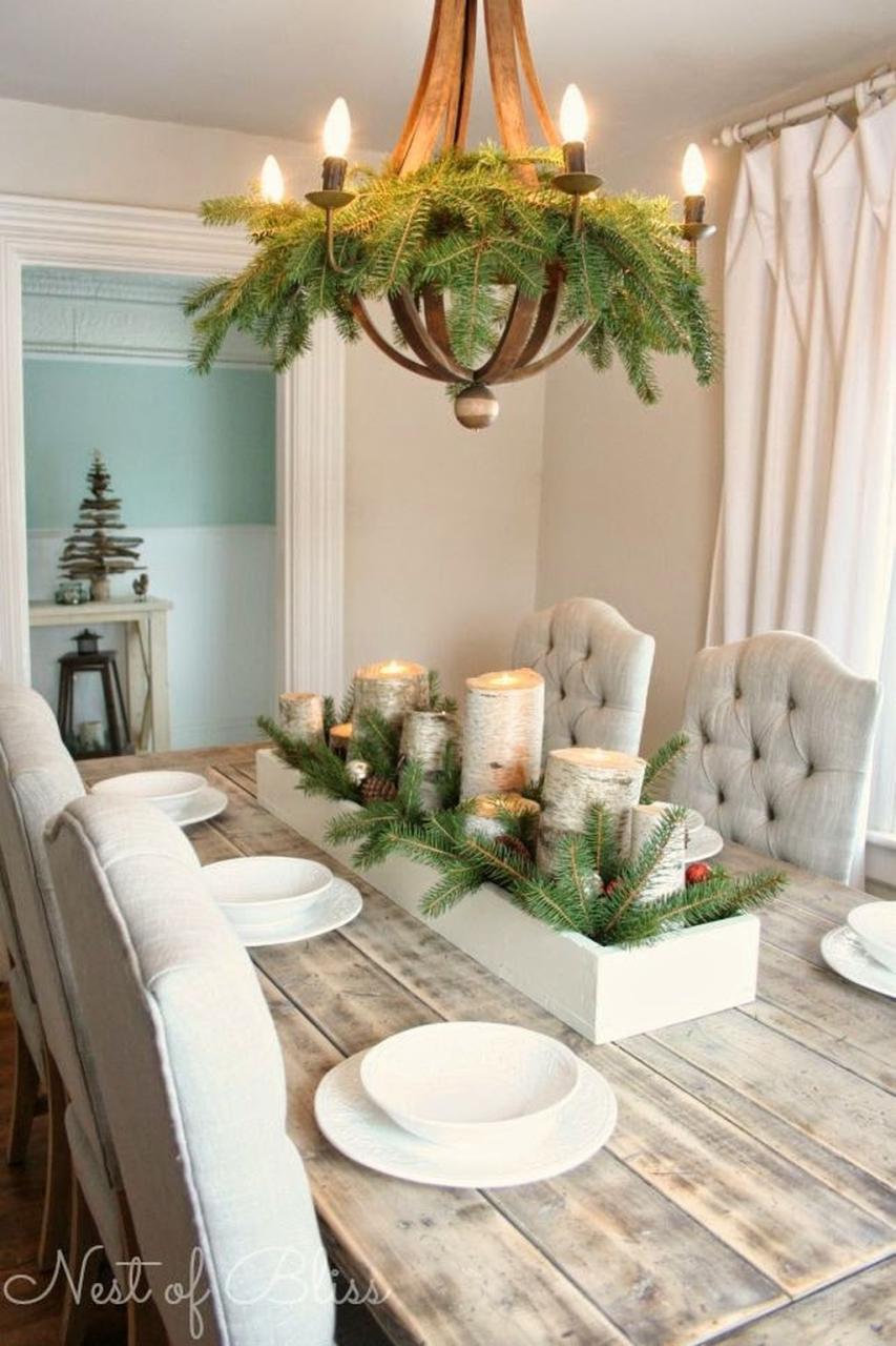 christmas decor ideas for dining table 34 Awesome Winter Dining Table Decor Ideas Esszimmer tischdekoration