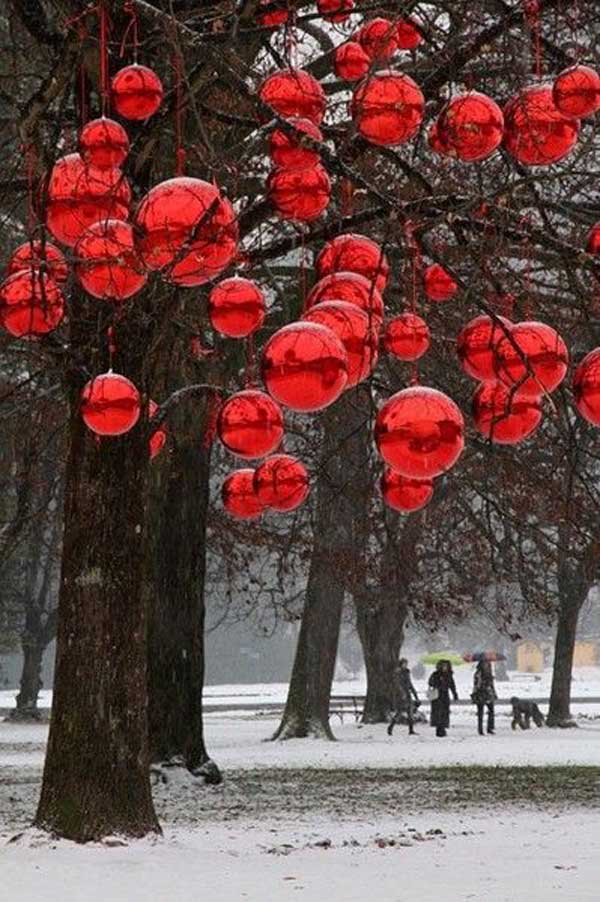 christmas decorations for large outdoor tree 10 Cool Ideas to Decorate Garden or Yard Trees for Christmas Amazing