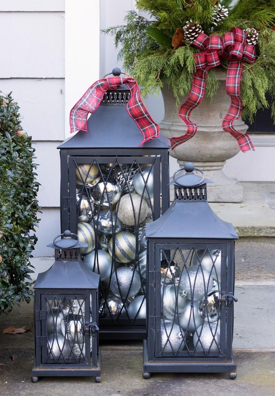 christmas decorations for outdoor lanterns Awesome 37 Simple Christmas Tree Decoration Ideas for Outdoor. More at