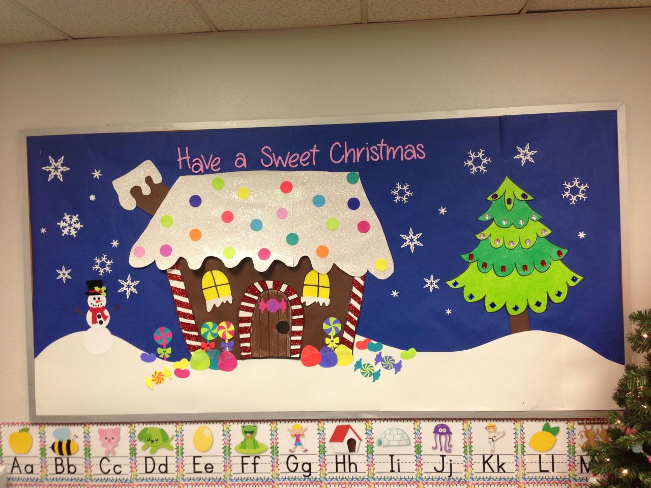 christmas decorating ideas bulletin board Christmas Bulletin Board, gingerbread house Christmas bulletin