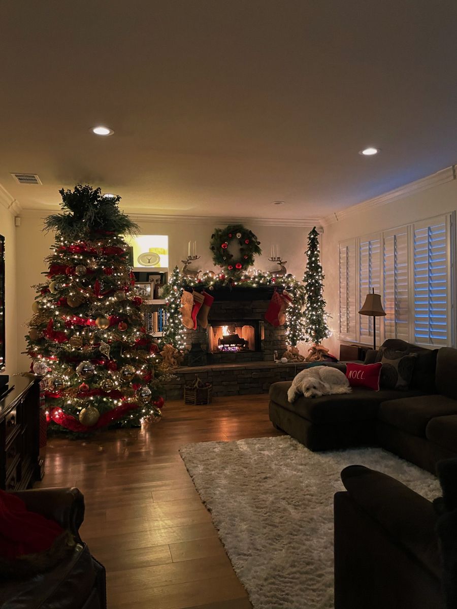 christmas decoration ideas living room Cozy Christmas in 2024 Christmas decorations living room, Christmas