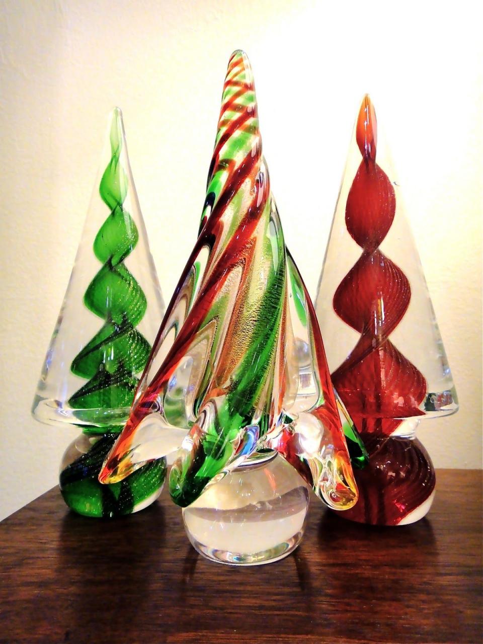 glass christmas tree decor murano glass christmas trees Glass christmas tree, Fun christmas