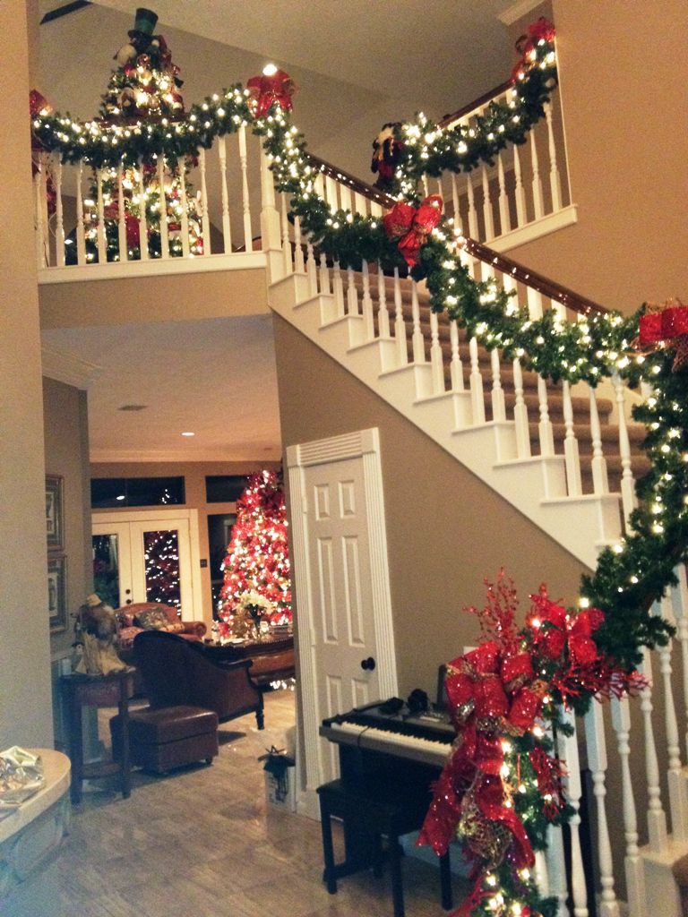 christmas decor ideas on stairs 10 Beautiful Christmas Staircase Decorations Ideas For You To Try