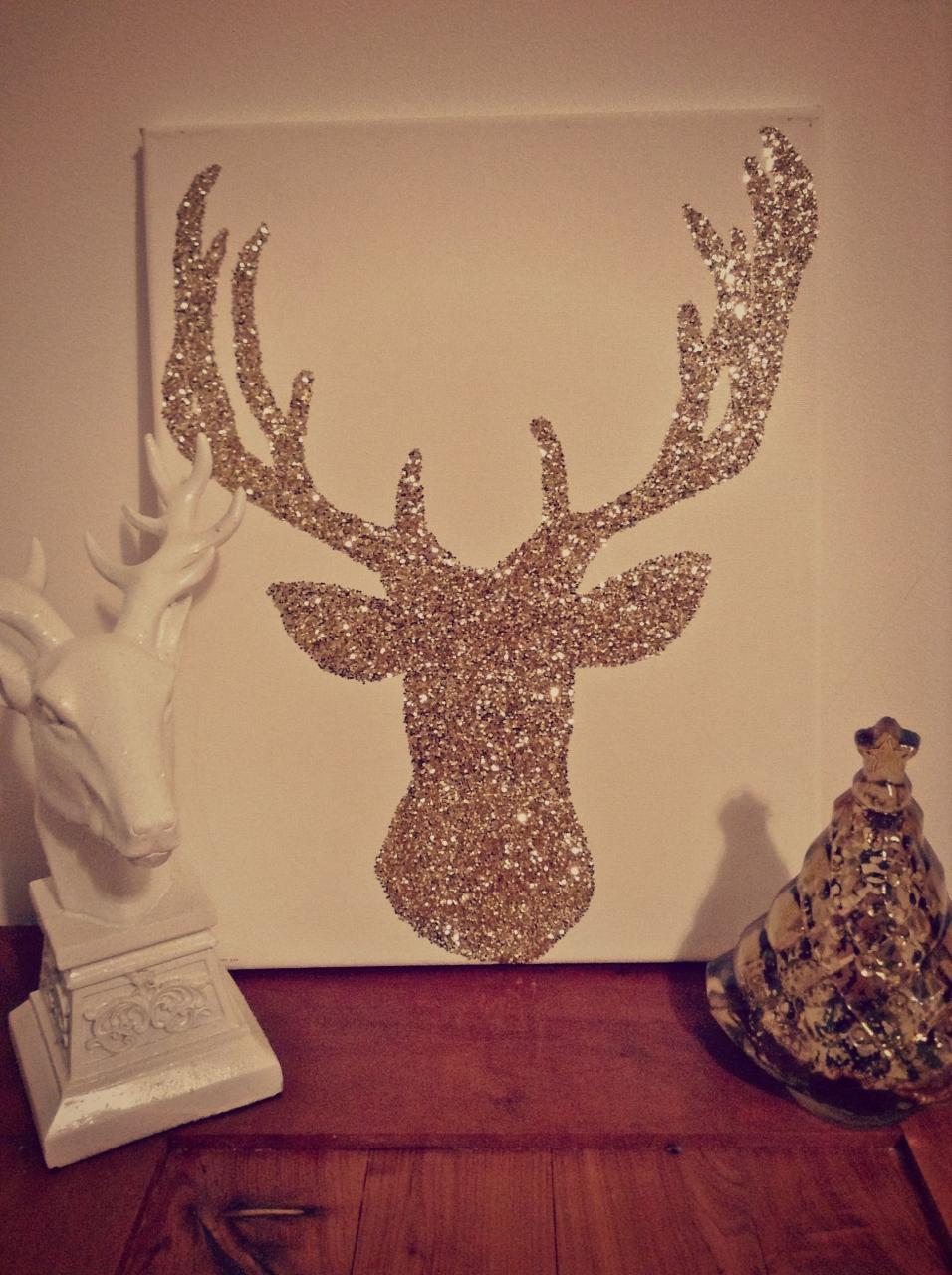 glitter deer christmas decor Glitter Deer! Christmas decorations, Crafts, Diy projects