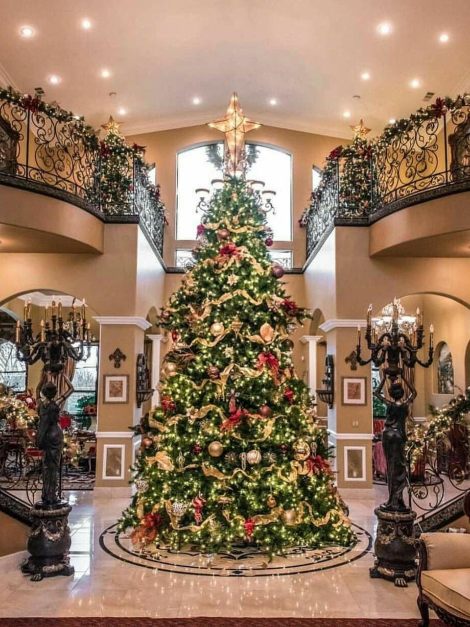 luxury home christmas decor Amazingly Luxury Christmas Decor, Classy Christmas, Christmas