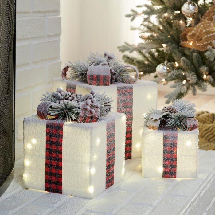 outdoor christmas decorations kit 20 Chic Outdoor Christmas Decorations Taste of Home