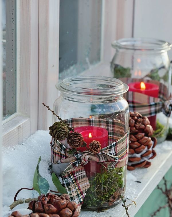 christmas decorating ideas for glass jars Glass Jar Christmas Crafts 17 Homemade Inspirations