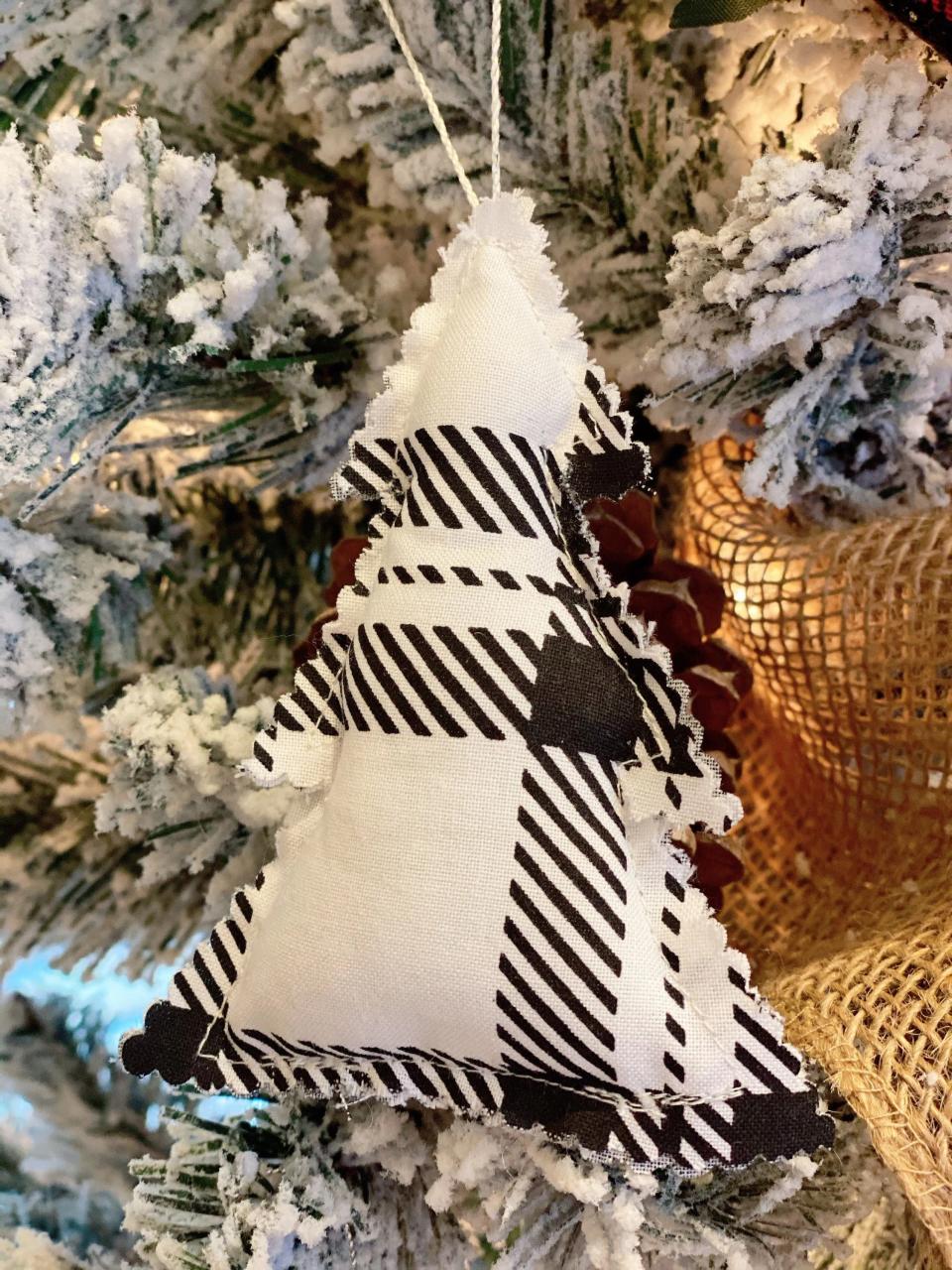 black and white buffalo check christmas decor Buffalo Check Black and White Christmas Tree Ornament Buffalo Etsy