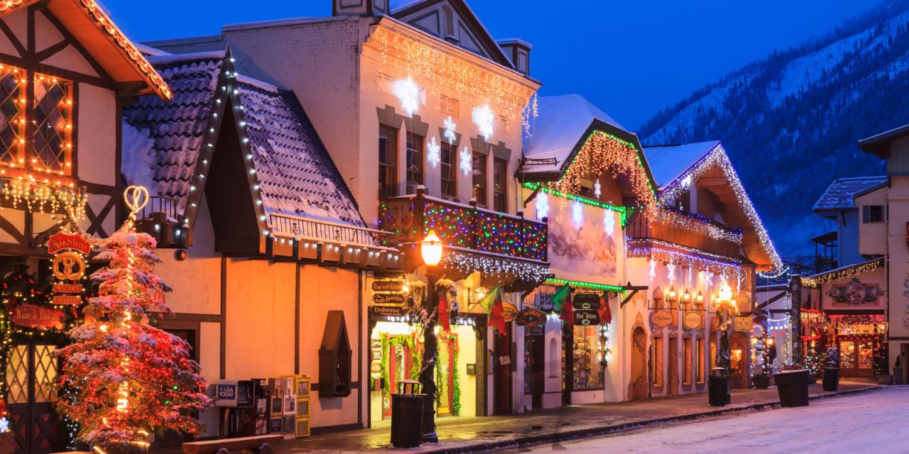 what cities decorate for christmas 22 Best Christmas Towns in USA Best Christmas Towns in America