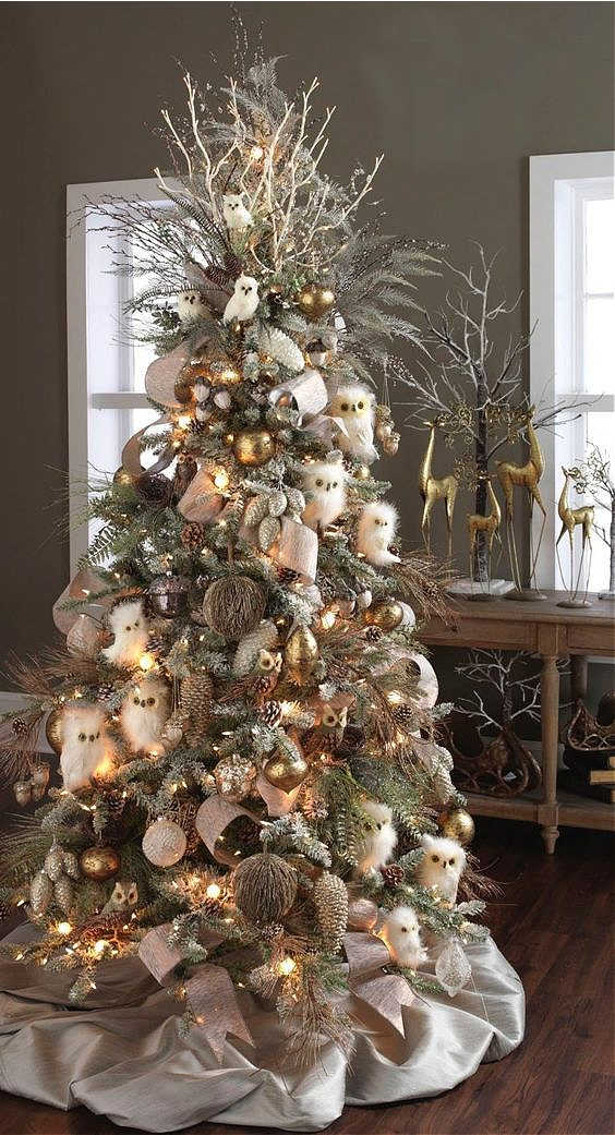 natural christmas tree decor Elegant Woodland Christmas Tree Decor Ideas Setting For Four Interiors