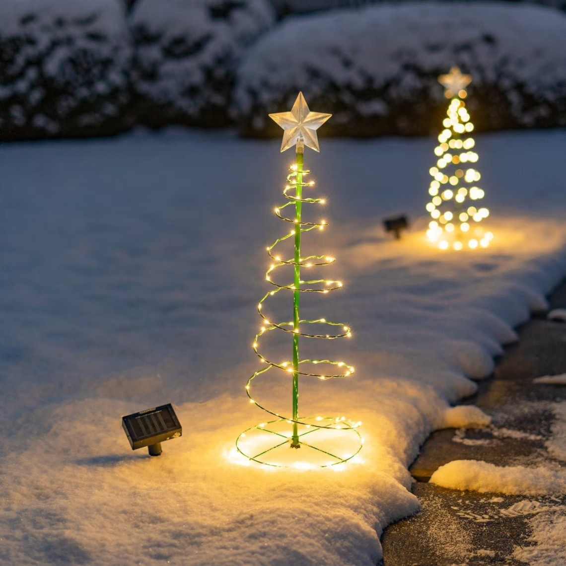 christmas decorations outdoor idea 51 Outdoor Christmas Decorations to Help Spread Cheer In Your Neighborhood