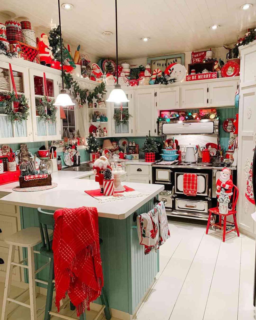 christmas decor ideas kitchen Spread Some Cheer with These kitchen christmas decorating ideas