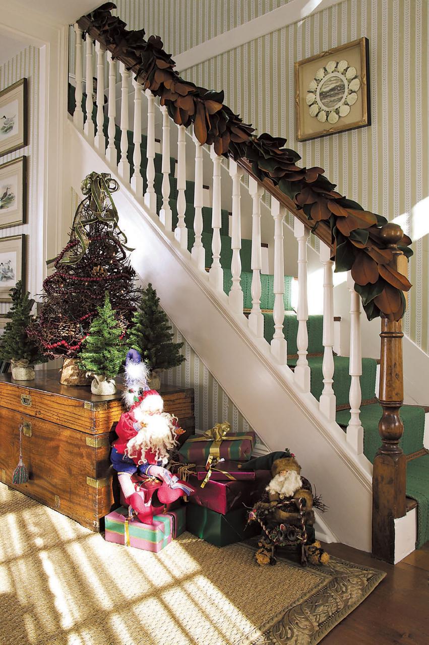 christmas decorations outdoor stairs Stairs Decoration Ideas For Christmas Shelly Lighting