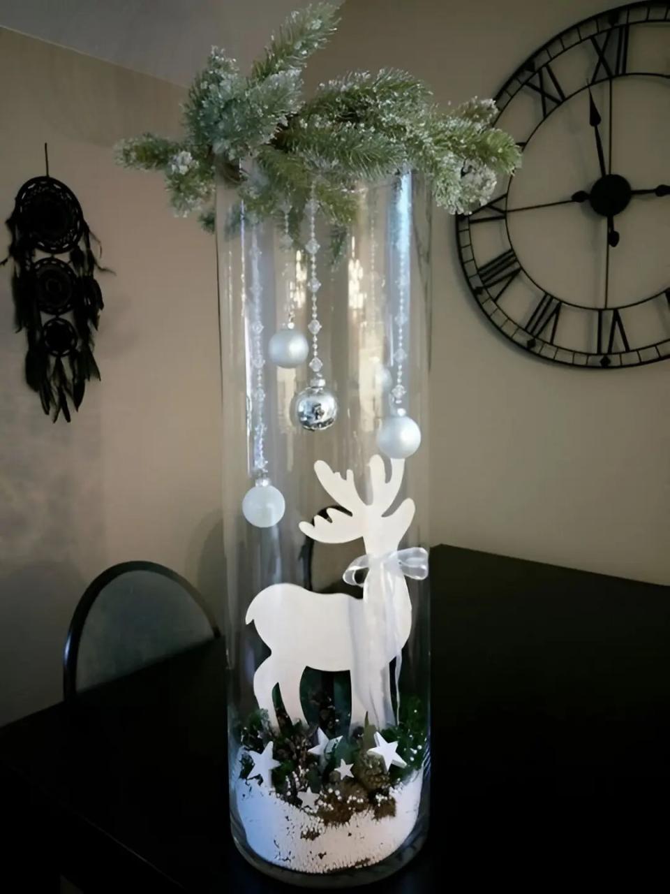 christmas decorating ideas glass vases Christmas vase ideas How to decorate tall glass vases beautifully