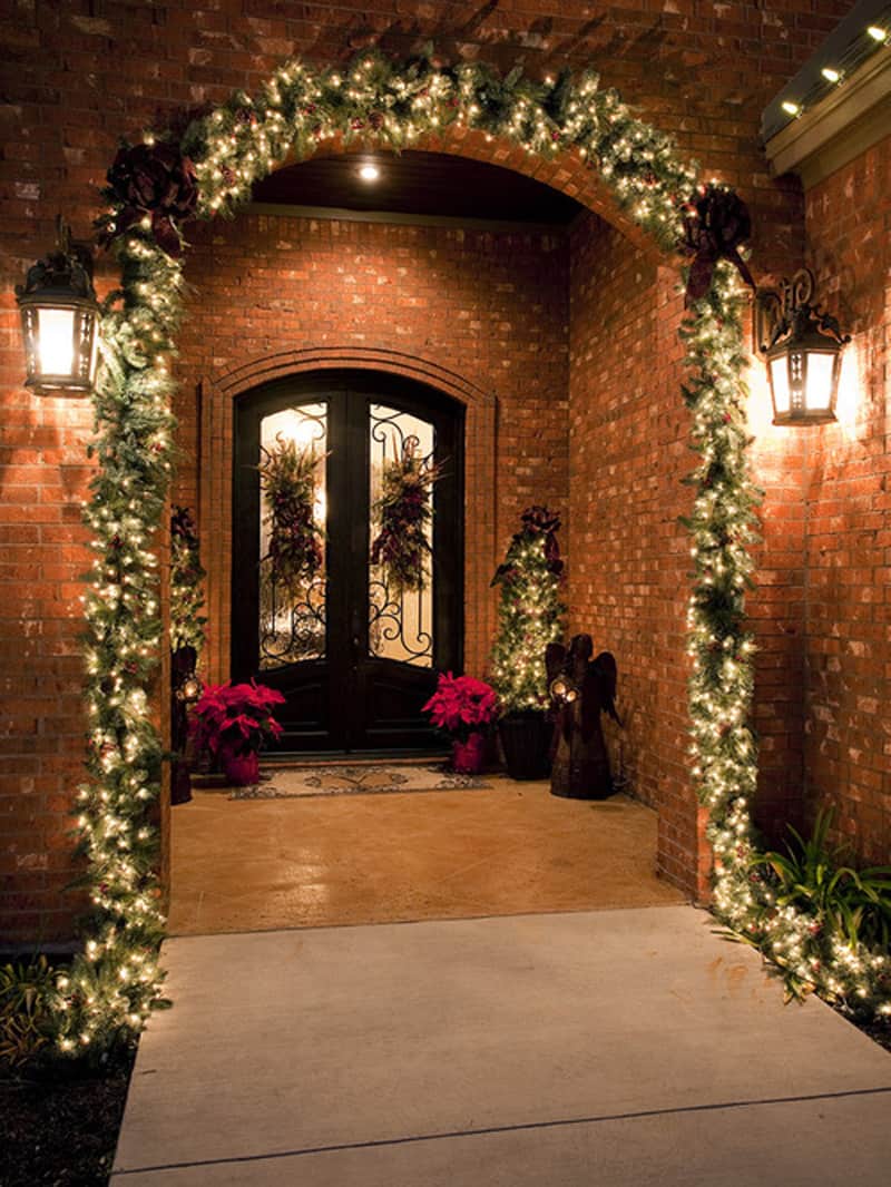 christmas decor for porches 40 Stunning Christmas Porch Ideas