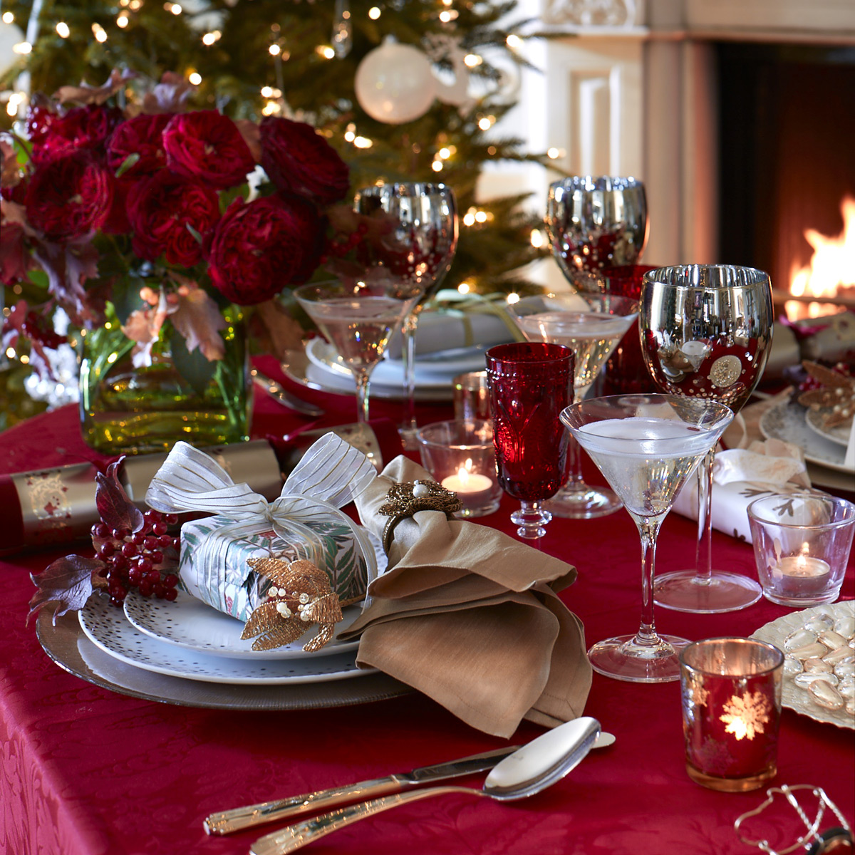 how to decor christmas table 5 ideas for Christmas table settings Festive decorations Good