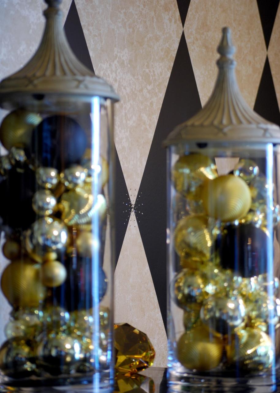 christmas decor must haves 5 Holiday Decorating Must Haves! Decorating Den Interiors Blog