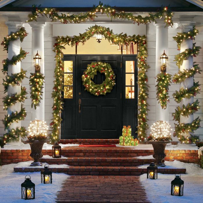 christmas decorations for outdoor columns 20+ Christmas Decorations For A Front Porch Columns The Urban Decor