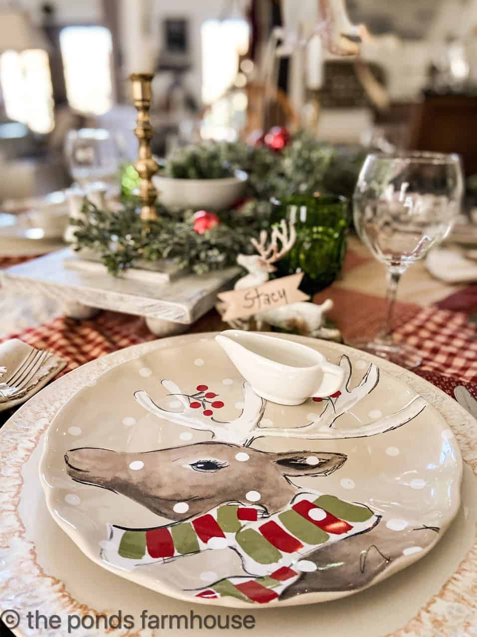 farmhouse christmas table decor ideas 5 Simple Ideas to Style a Beautiful Farmhouse Christmas Tablescape