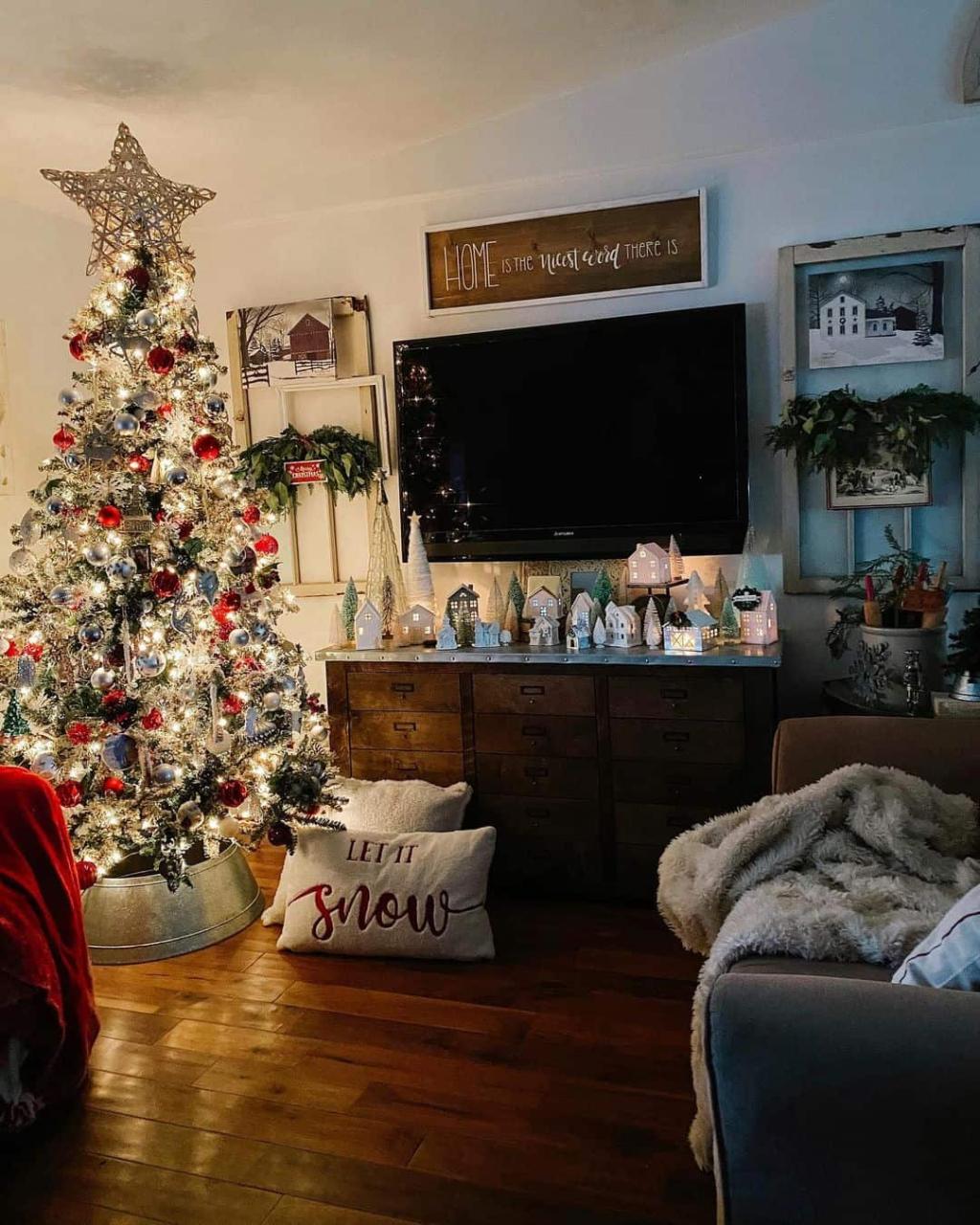 christmas decor around tv 19 Christmas Décor Ideas for TV Stands to Watch Holiday Movies in Style