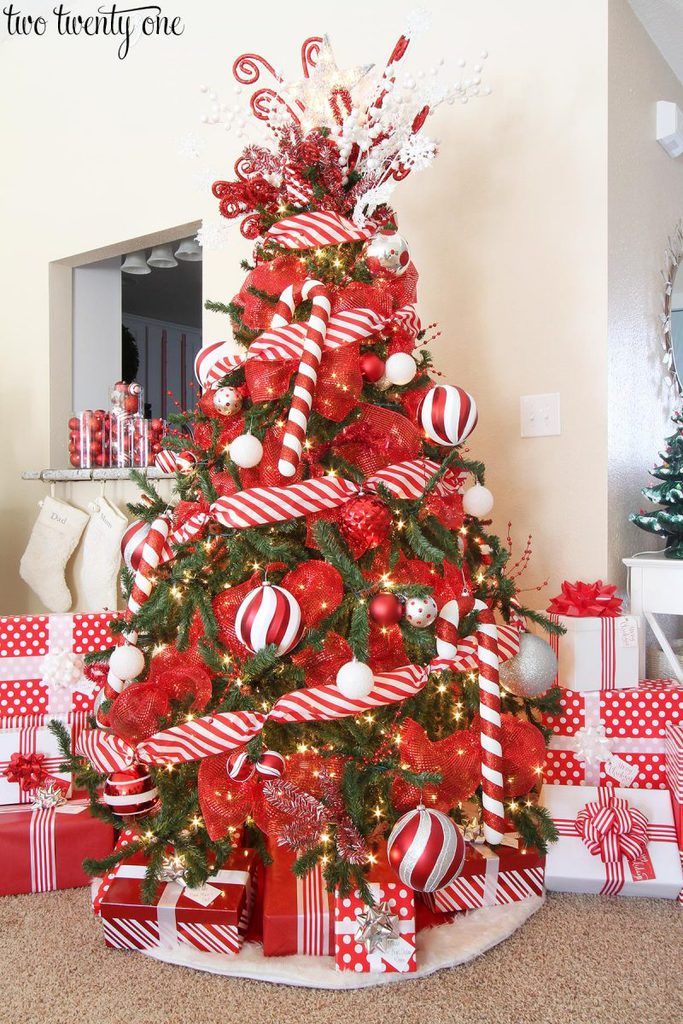 red and white christmas tree decor Red and White Christmas Tree Decorating Ideas White christmas tree