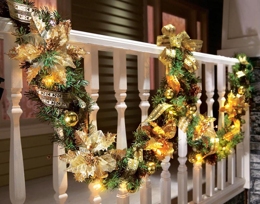 garland decor for christmas 40 Interesting Christmas Garland Decoration Ideas All About Christmas