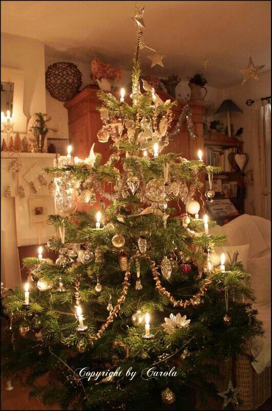 vintage christmas tree decor ideas Vintage Christmas Tree Decorations La Boutique Vintage