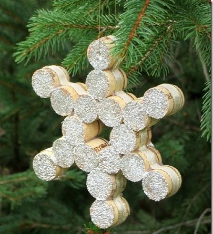 christmas decoration ideas using recycled materials 20 Christmas Decoration Ideas by Recycling or Reusing Waste 20