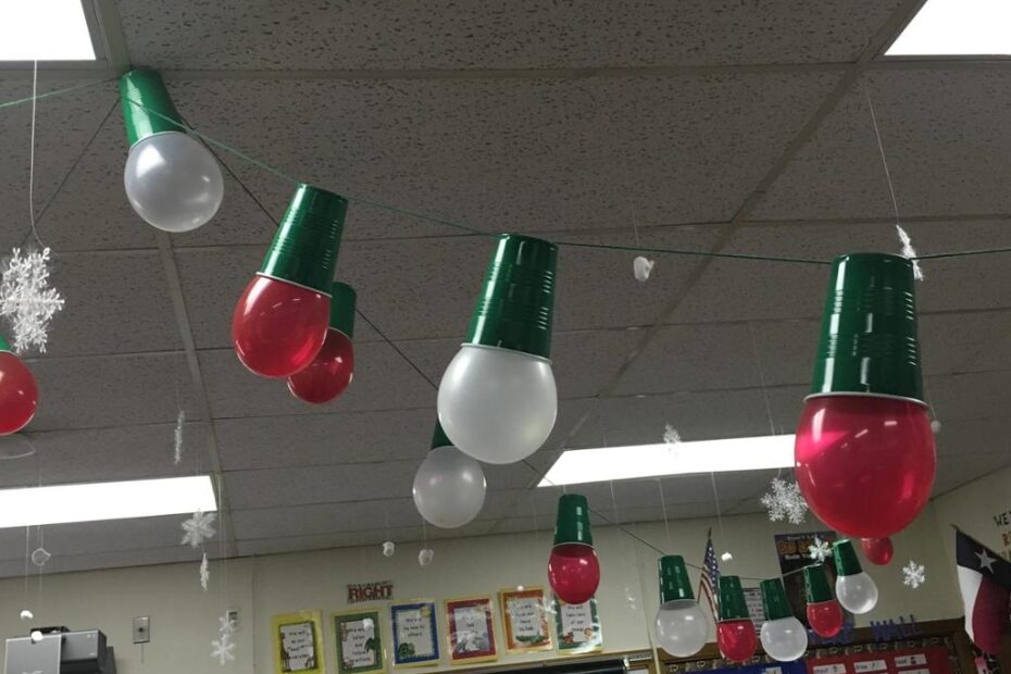 christmas decoration ideas in classroom Modern Creative Classroom Decoration Ideas for Christmas