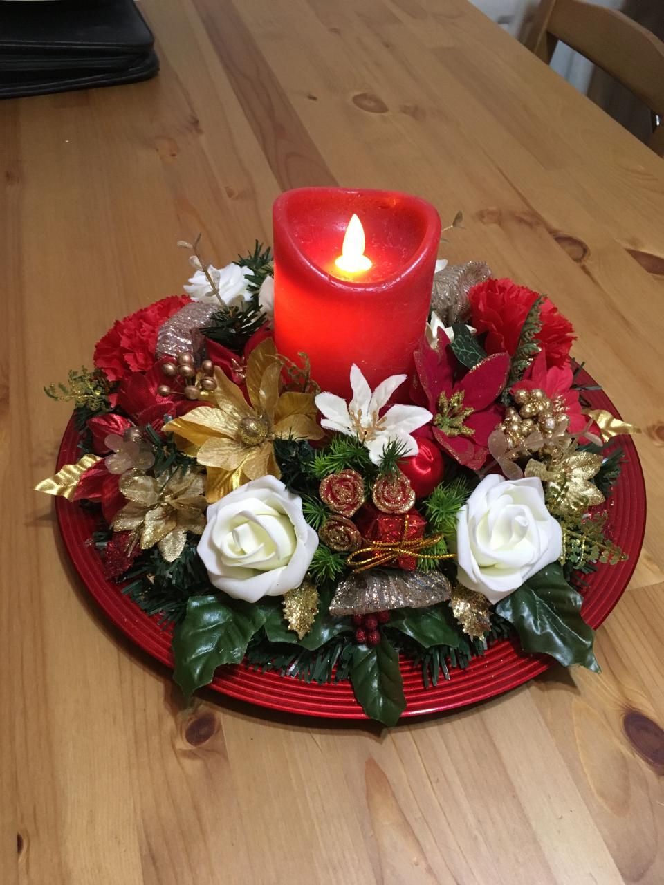 christmas centerpiece ideas round table Christmas Table Centerpieces With Candles ZYHOMY