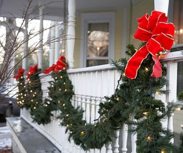 christmas decorations for outdoor railings 20++ Outdoor Railing Christmas Decorations HOMYHOMEE