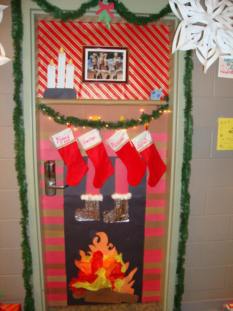 christmas decor for door Famous Christmas Door Decorating Contest Winners References