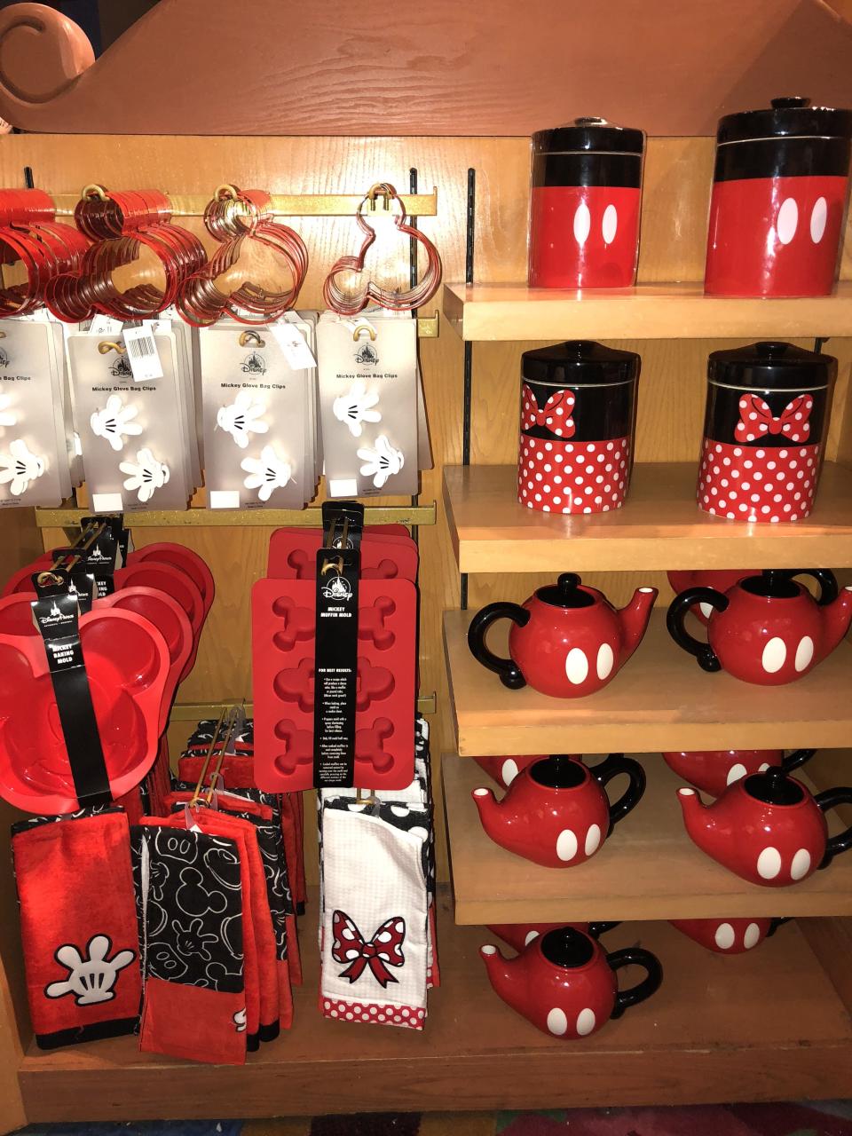 disney christmas kitchen decor Cocina Mickey Mouse, Mickey E Minnie Mouse, Mickey Mouse House, Mickey