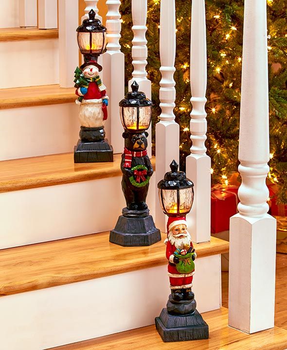 christmas lamp post decor Lighted Holiday Lampposts Decorating with christmas lights, Christmas