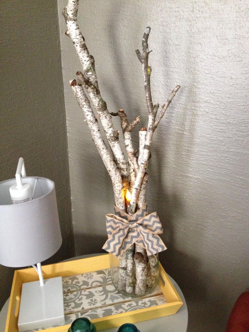 birch tree decor ideas for christmas Birch tree branch arrangement. Deko