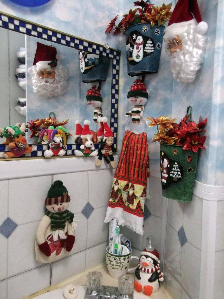 christmas decoration ideas bathroom christmas bathroom decor Christmas Bathroom Decor, Modern Christmas