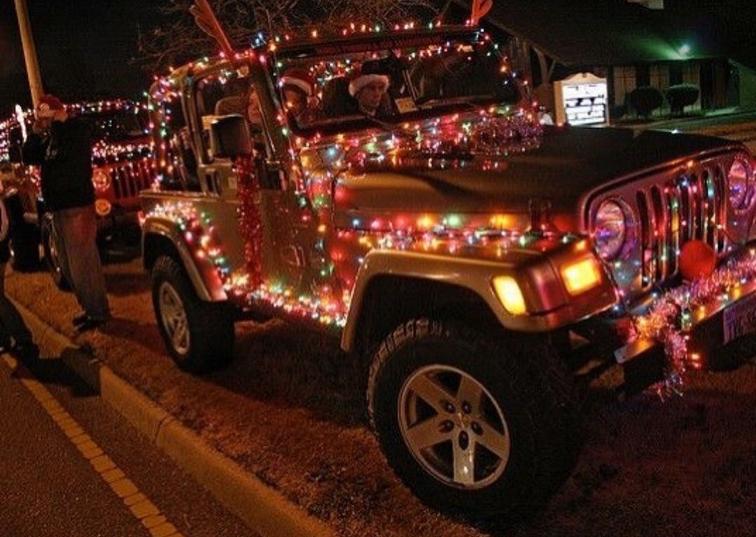 christmas decoration ideas for jeep Pin by Ruben Mo on J☠☠P Christmas car decorations, Jeep, Christmas