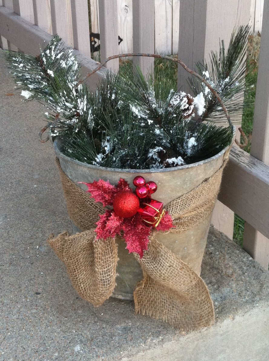 galvanized bucket christmas decor Galvanized bucket Great Christmas Presents, Christmas Ornament Crafts