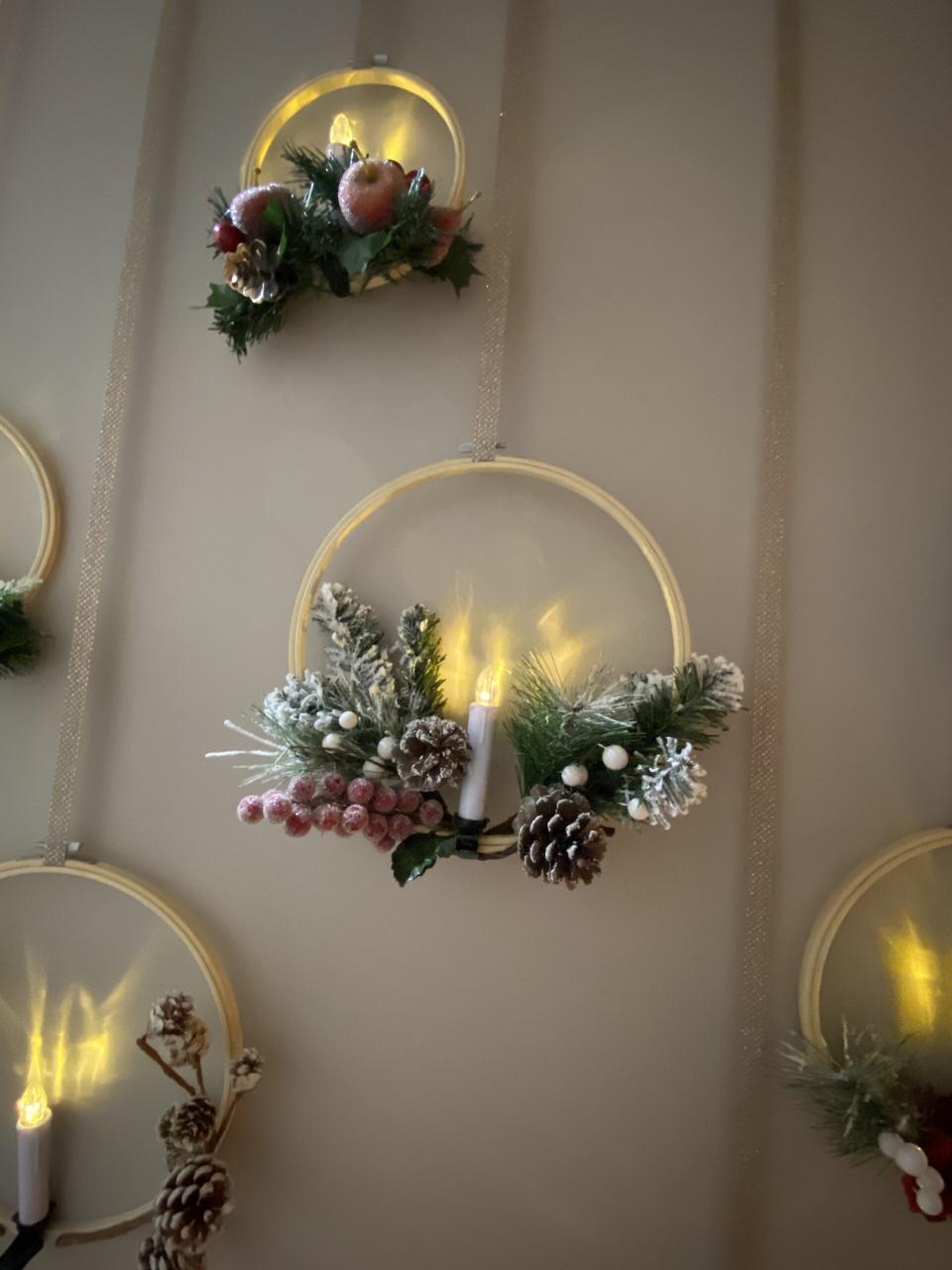 diy wall christmas decor DIY Christmas wall decor » A Home, Decor, and DIY Blog