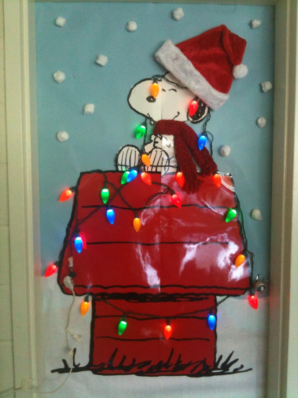 charlie brown christmas door decor Classroom door! A Charlie Brown Christmas! Christmas classroom