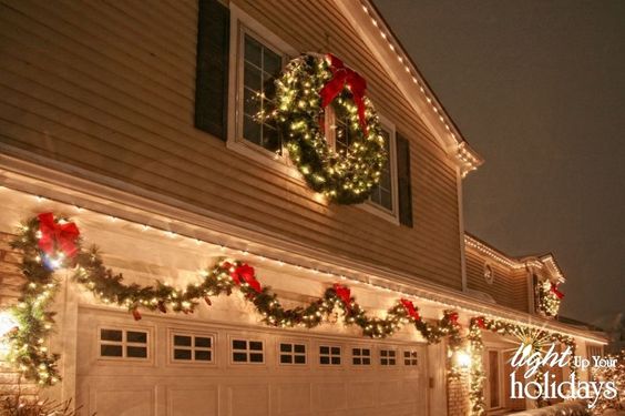 christmas decorations outdoor garage Christmas Garage Door Decorations to Make, Create and Enjoy! Decorated