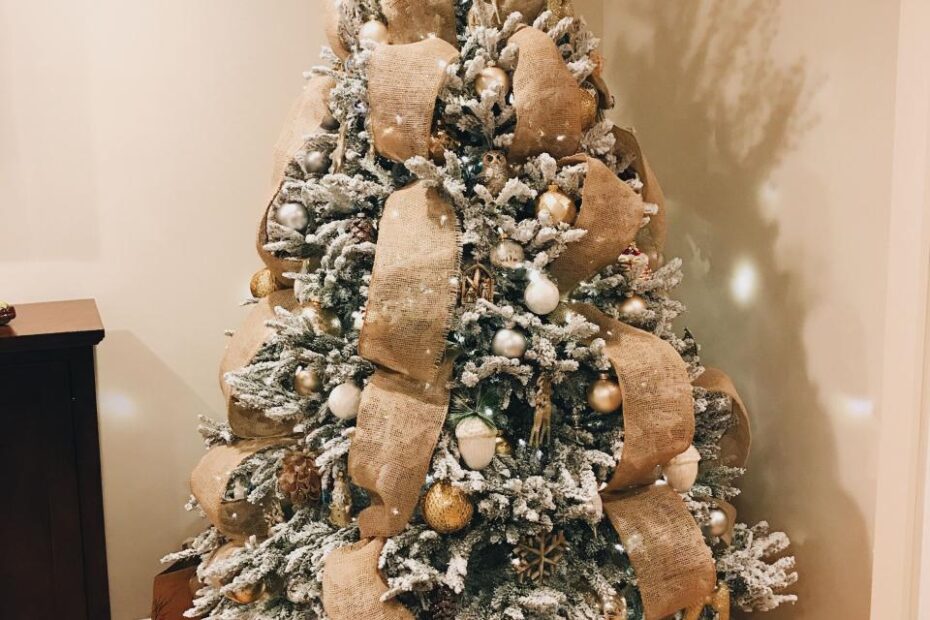 christmas tree burlap decor 10+ Burlap Ribbon Christmas Tree