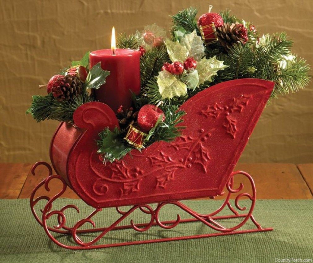 christmas sleigh decor ideas Unique Sleigh Decor Ideas For Christmas17 Christmas centerpieces diy