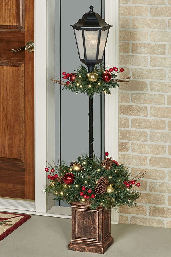 christmas decoration ideas for lamp post 10+ Christmas Lamp Post Decoration Ideas